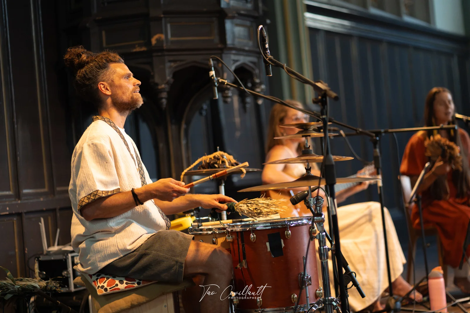 Lisa Anuloma — Album Pre-Release Concert — event photograph 24
