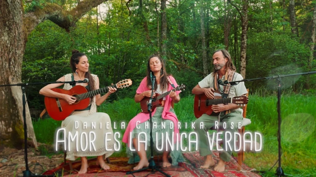 Daniela Chandrika Rose - Amor es la unica verdad {Live} — official video poster